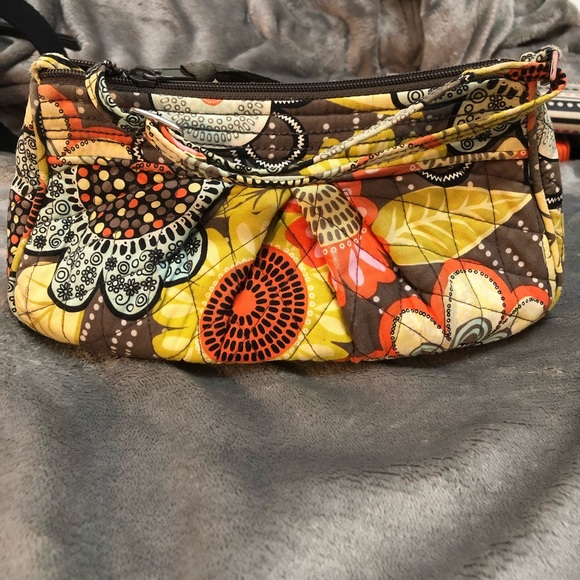 Vera Bradley Handbags - Vera Bradley crossbody